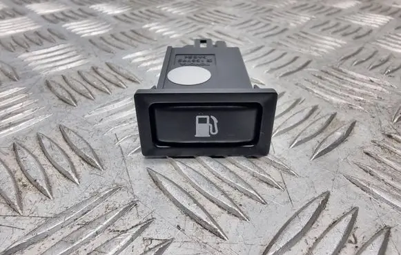 Toyota Avensis T250 Fuel tank opening switch 156795