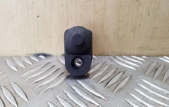 Nissan X-Trail T32 Rear door sensor 