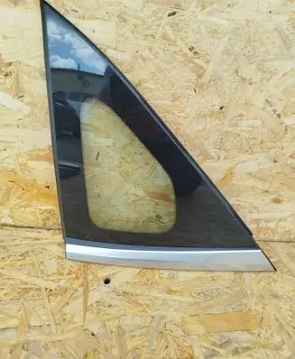 Hyundai Kona II Rear side window