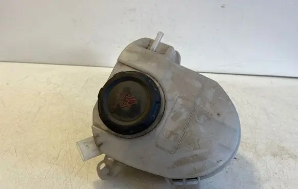 Audi Q2 - Coolant expansion tank/reservoir 5WA121407F