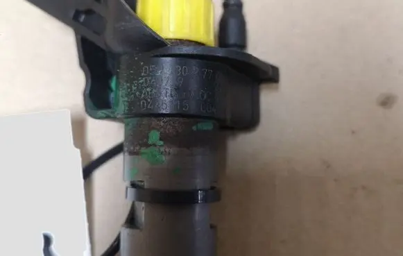 Audi A6 S6 C6 4F Fuel injector 0445115004