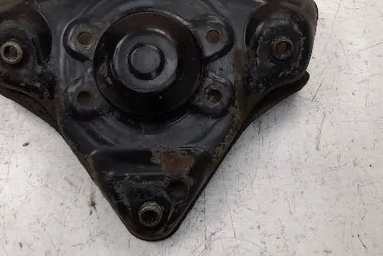 Volkswagen PASSAT B5 Front upper strut mount 8D0412391B