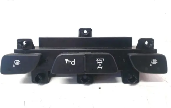 Hyundai ix35 Seat heating switch 93310-2Y100