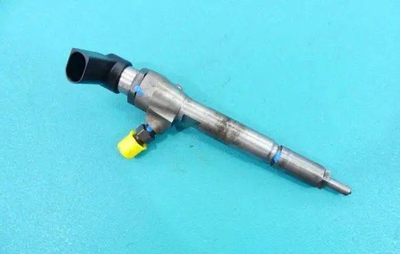 Renault Megane II Fuel injector 8200380253 IMPRK1301109