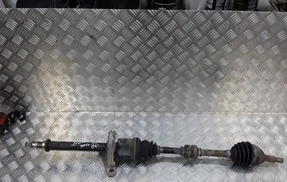 Nissan Note (E11) Front driveshaft