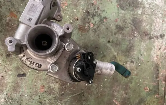 Citroen C4 II Turbo 4937302003 9673283680