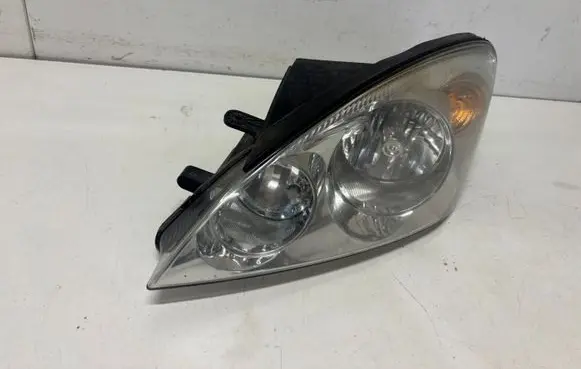 KIA Ceed Headlight/headlamp E1326620171
