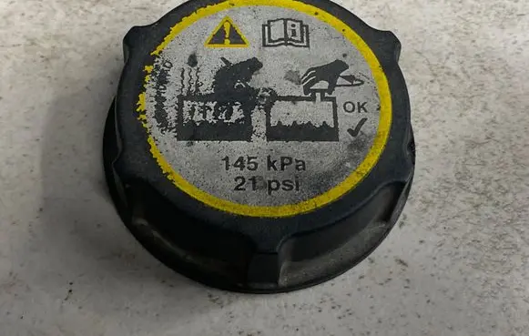 Volvo V50 Coolant expansion tank/reservoir cap 302320494