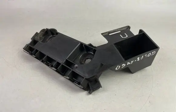 Volkswagen Golf VIII Rear bumper mounting bracket 5H6807394D