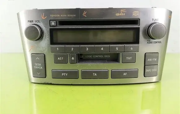 Toyota Avensis T250 Radio/CD/DVD/GPS head unit 8612005081