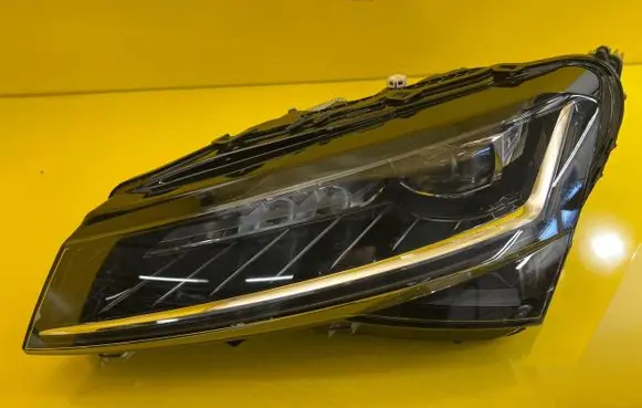 Skoda Superb B8 (3V) Headlight/headlamp 3V1941015E