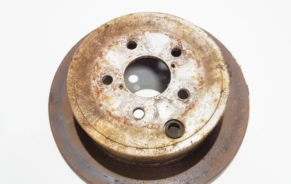 Subaru Outback Rear brake disc neventiliuojamas