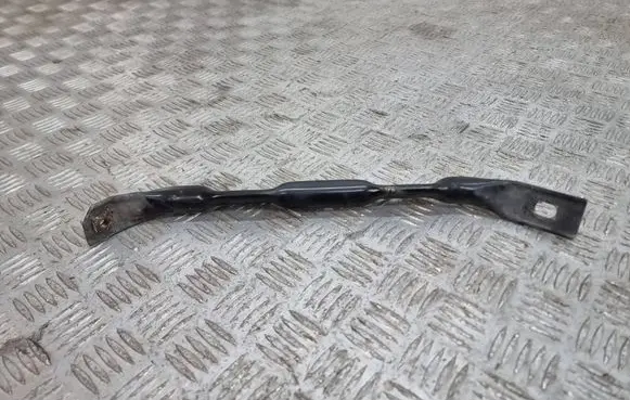 Radiator support slam panel bracket