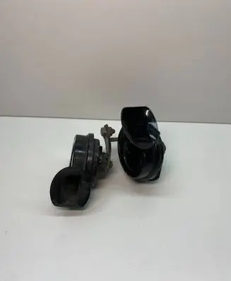 Volkswagen PASSAT B6 Horn signal A28657625 000209