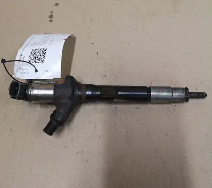Mazda 6 Fuel injector R2AA13H50 R2AA