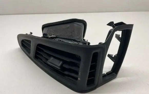 Ford Focus Dashboard side air vent grill/cover trim BM51018B09