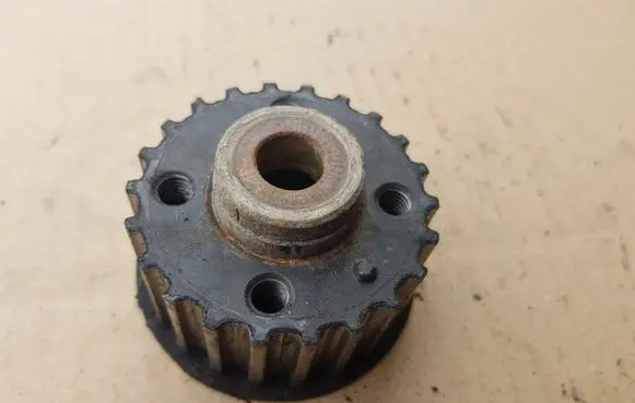 Volkswagen Caddy Crankshaft gear 068105263