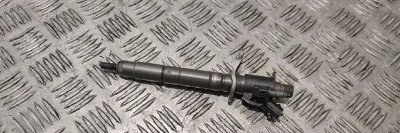 Volvo XC60 Fuel injector 31303238