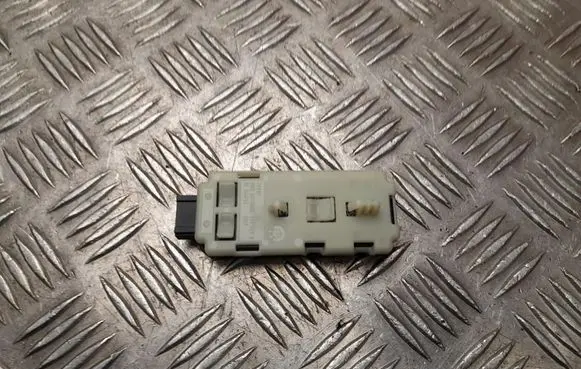 BMW iX1 Aerial antenna amplifier 5B4E028