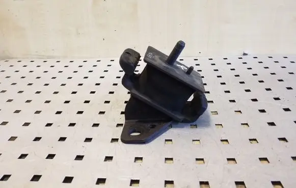 KIA Sorento Engine mount bracket 218123E250