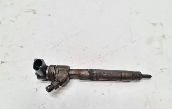 Mercedes-Benz E W210 Fuel injector 0445110177