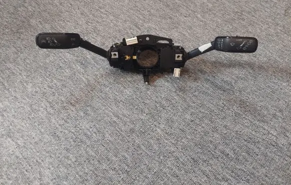 Volkswagen PASSAT B8 Wiper switch 5Q0953507BM 5Q0953513AJ 1304220465