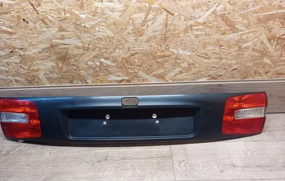 Volvo S40, V40 Trunk door license plate light bar 285800