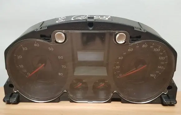 Volkswagen PASSAT B6 Speedometer (instrument cluster) 3C0920960M