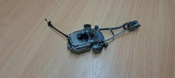 Volvo V50 Front door exterior handle/bracket 993940103