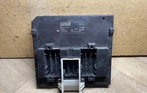 Volkswagen Golf VII Comfort/convenience module 5Q0937084CP A2C10391004