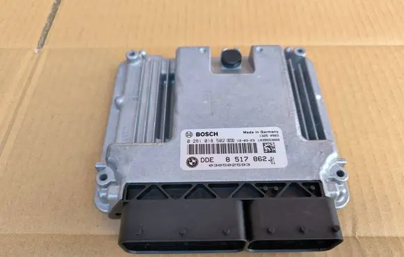 BMW X3 F25 Engine control unit/module 8517862