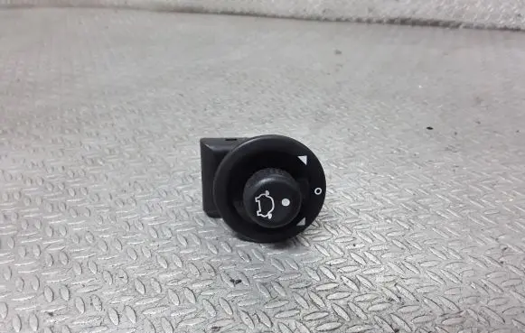 Ford Fiesta Wing mirror switch 93BG17B676BB