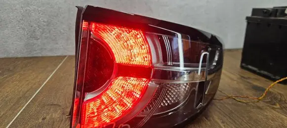 Land Rover Discovery Sport Rear/tail lights FK72-13404-AG