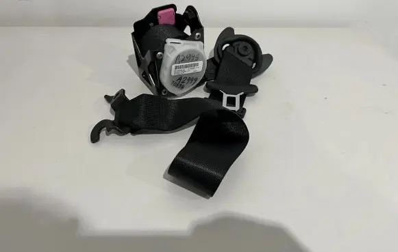 BMW X3 F25 Front seatbelt