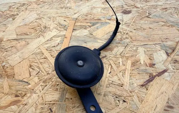 Hyundai i40 Horn signal 966303X001