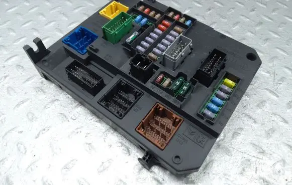 Peugeot 508 Comfort/convenience module 9664992380