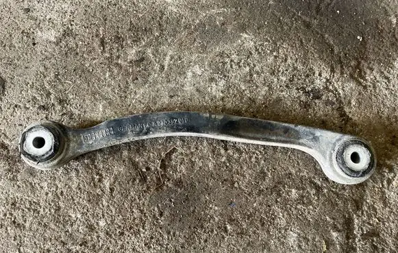 Mercedes-Benz E W211 Rear control arm A2303520101