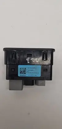 Dodge Challenger USB socket connector 33169193 68206384AC 081215