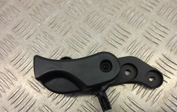 BMW X1 F48 F49 Engine bonnet (hood) release handle 7309606