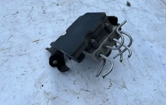 Renault Captur ABS Pump 476608644R
