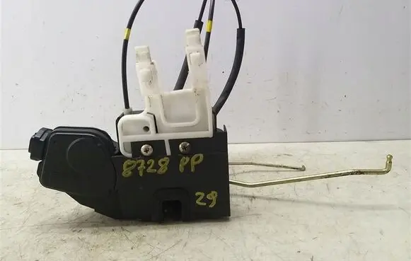 Hyundai Santa Fe Front door lock 