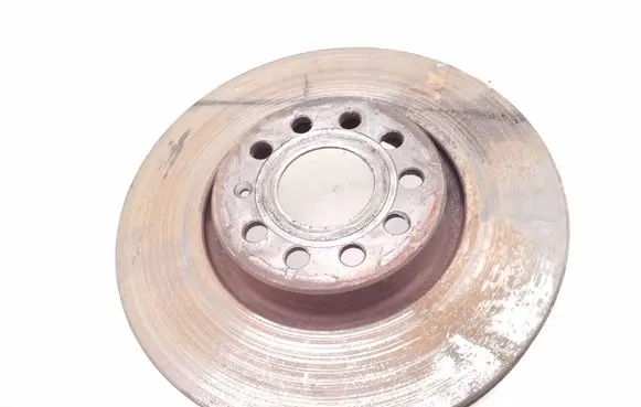 Volkswagen Golf V Front brake disc