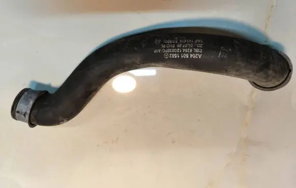 Mercedes-Benz E W212 Engine coolant pipe/hose A2045011582 6254123038P 141406ZGS001