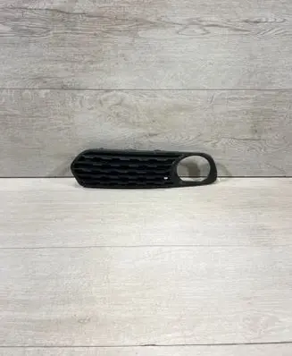 BMW 1 F20 F21 Front fog light trim/grill 7245870 51117245870 10833610