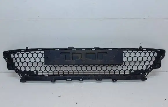 Renault Megane IV Front bumper lower grill 622545568R