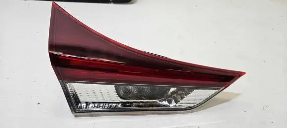 Toyota Auris E180 Tailgate rear/tail lights