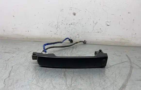 Nissan Pathfinder R51 Front door exterior handle