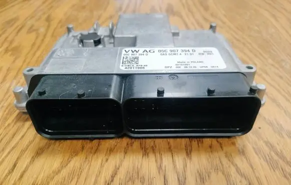 Skoda Fabia Mk4 (6VA) Engine control unit/module 05C907394D