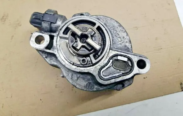 Ford Focus C-MAX Vacuum pump D1561A0901N nr3992