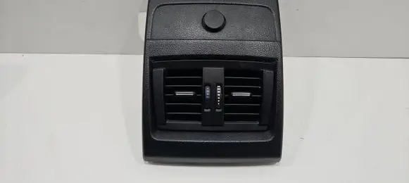 BMW 2 F22 F23 Rear air vent grill E000043200